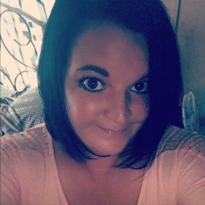 Meet your Posher, Loretta